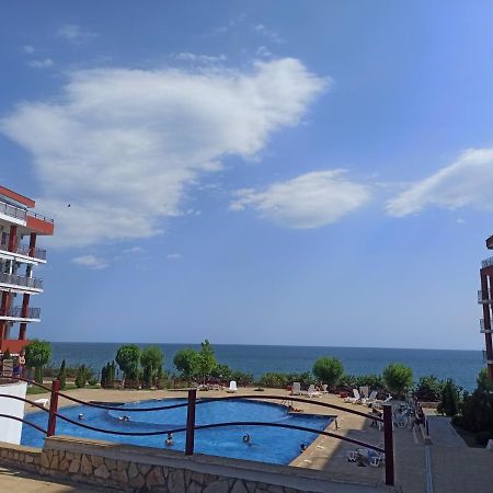 Частни Апартаменти За Гости - Панорама Бийч-Форд Нокс Sveti Vlas Exterior foto