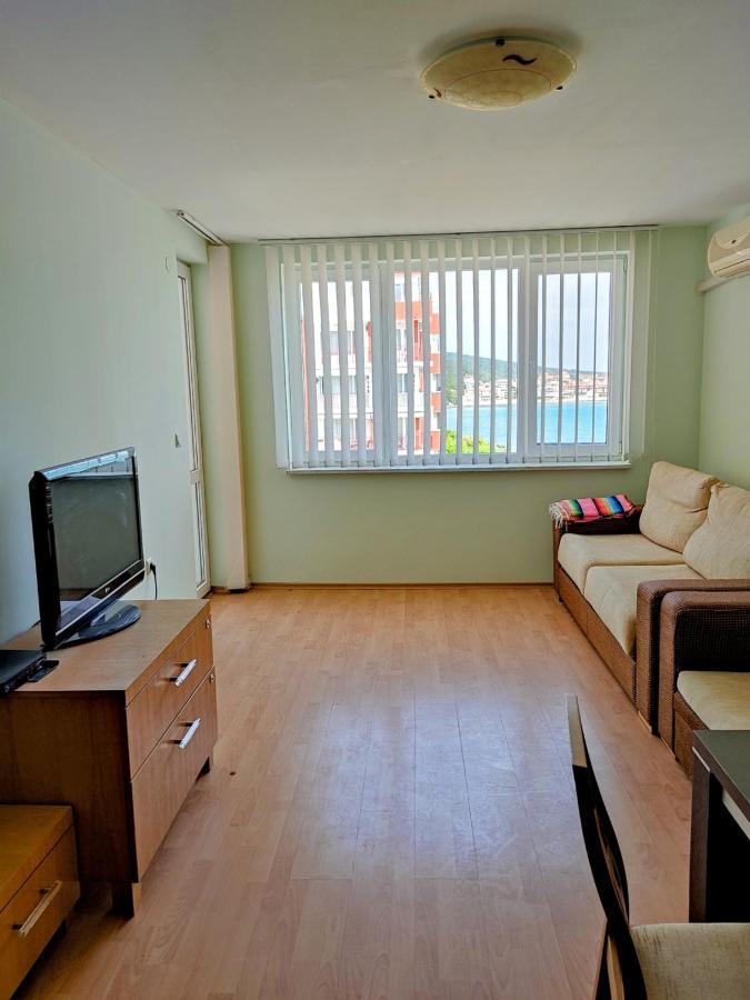 Частни Апартаменти За Гости - Панорама Бийч-Форд Нокс Sveti Vlas Exterior foto