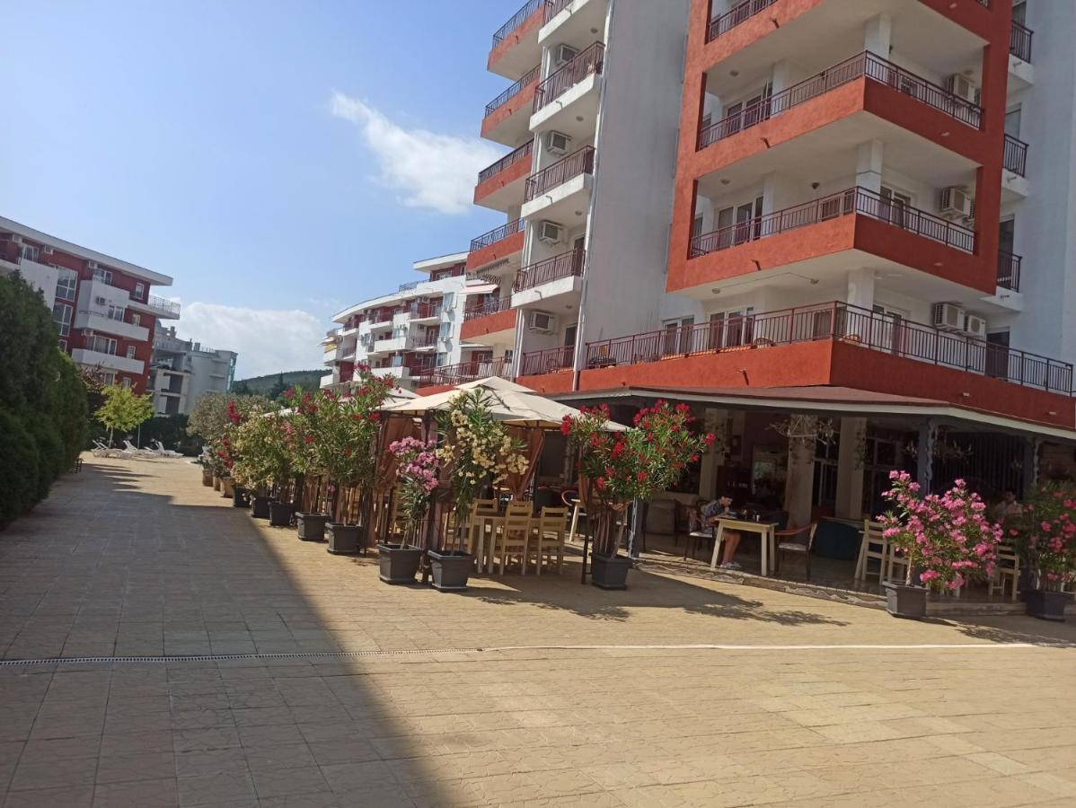 Частни Апартаменти За Гости - Панорама Бийч-Форд Нокс Sveti Vlas Exterior foto