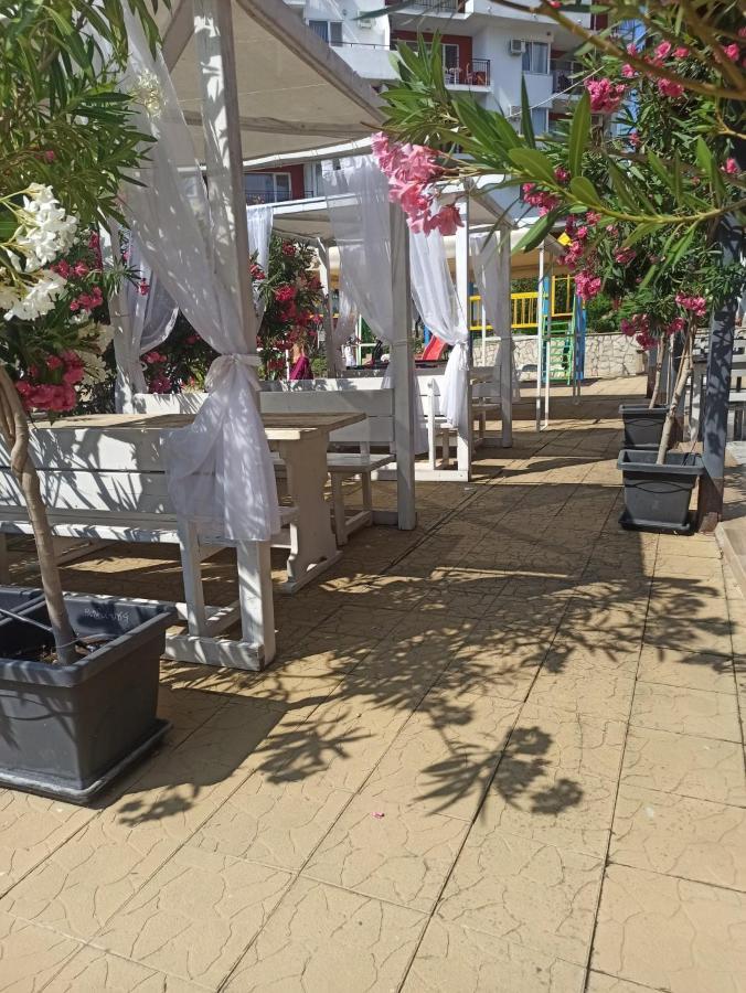 Частни Апартаменти За Гости - Панорама Бийч-Форд Нокс Sveti Vlas Exterior foto